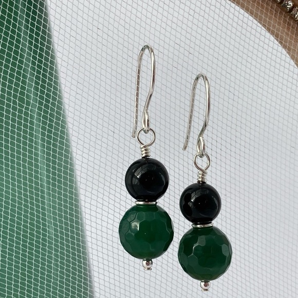 AGATE and Onyx Sterling Silver Earrings - Picture 2 of 10